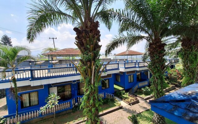 OYO 93280 Villa Efita