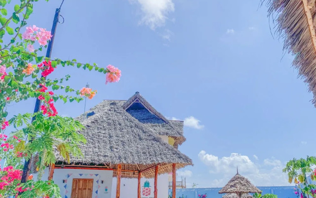 Pineapple House