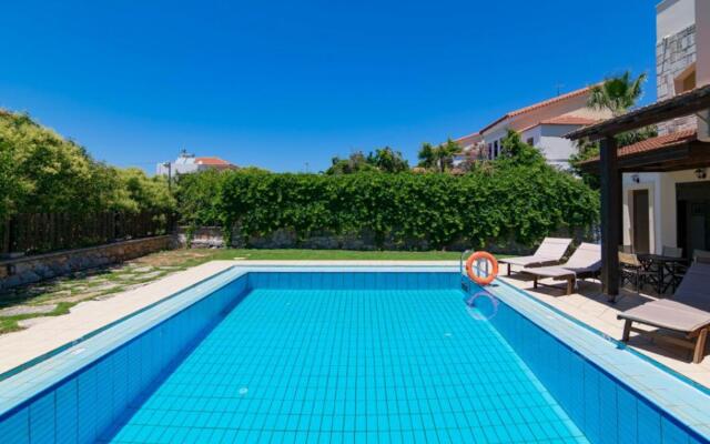 Ekklisies Tria Large Private Pool A C Wifi - 2090