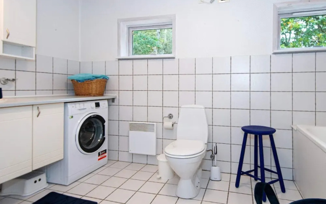 6 Person Holiday Home in Glesborg