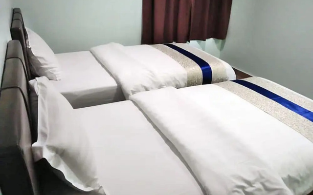 Summer Hotel