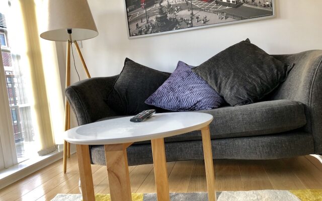 Two Bed - Close to North Station and Hospital