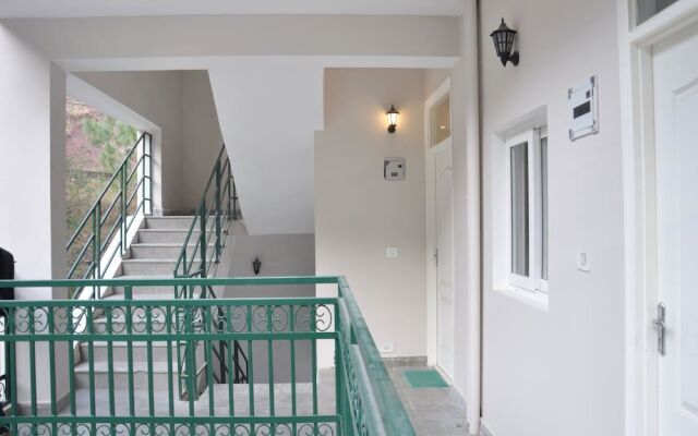 OYO 13463 Home Studio Valley view Kumarhatti