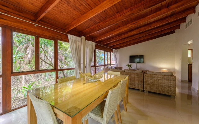 San Lameer Villa Rentals 12101