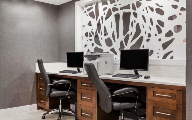 Best Western Plus Airdrie Gateway