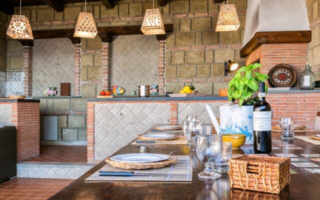 Luxury Villa with breathtaking Seaview, pool, BBQ