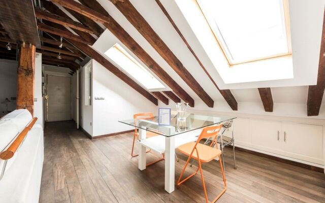 Marqués de Santa Ana City Center