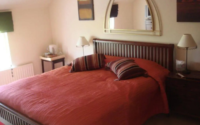 The Royal Arms Hotel