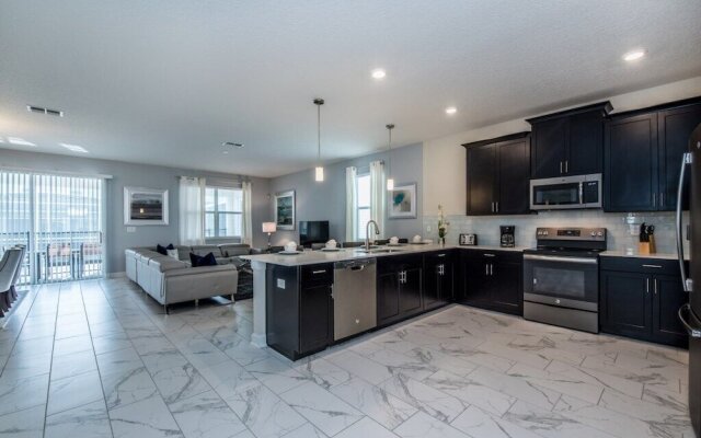 8942tw 8 Bedroom Villa by RedAwning