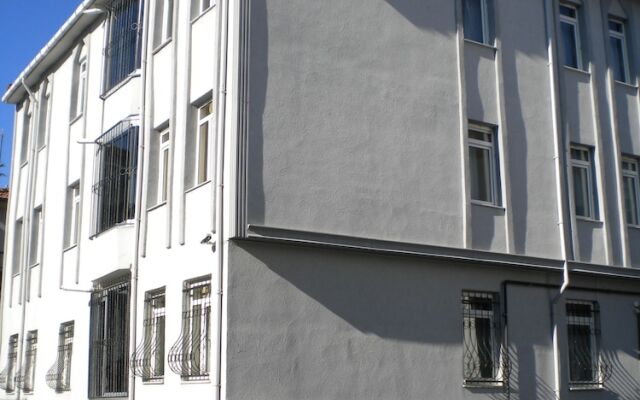 Bahar Hostel