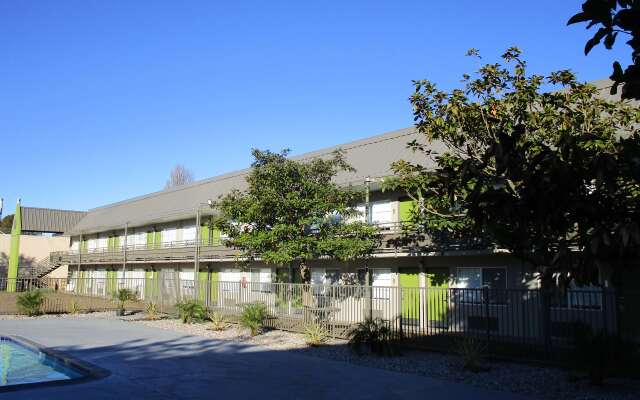 SureStay Plus Hotel by Best Western Point Richmond