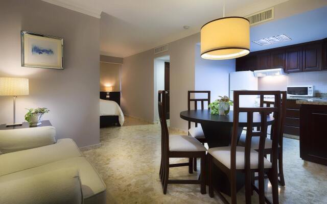 Plaza Florida Suites