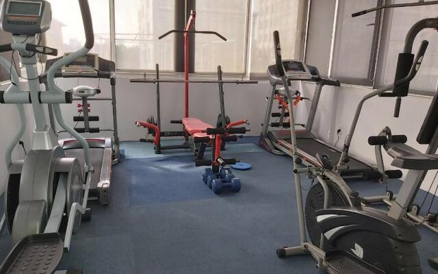 McGallery Art - Lucky Residence Suite's & Apartments