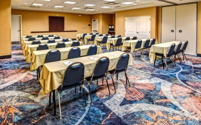 Hampton Inn & Suites Fort Myers-Estero/FGCU