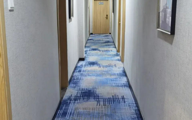 RuJia Huayi Homestay (Xianghe Zhongyi Furniture City)
