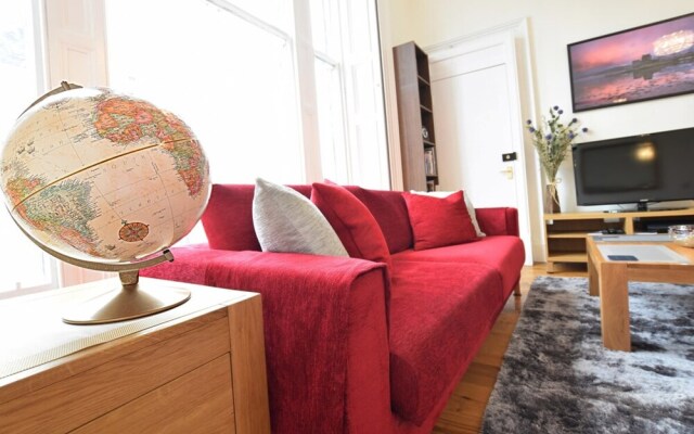2 Bedroom Flat in Central Edinburgh