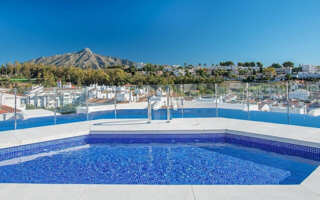 ALB-Luxury 3 bedroom apt Nueva Andalucia