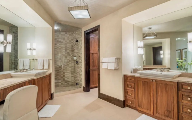 10 Acre Enclave TBD by Rovetravel