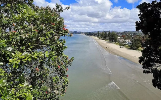 Orewa Lovely Cozy Home