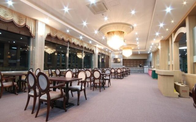 Tongyeong Tourist Hotel