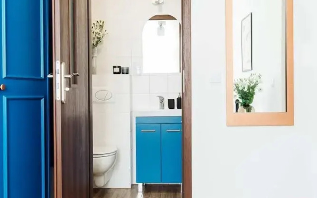 Sapphire Studios by Loft Affair