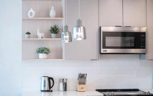 The Grizzly Basin by Revelstoke Vacation