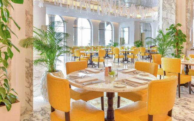 Royal Saray Resort