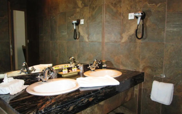 Hôtellerie du Château de Floure & Spa