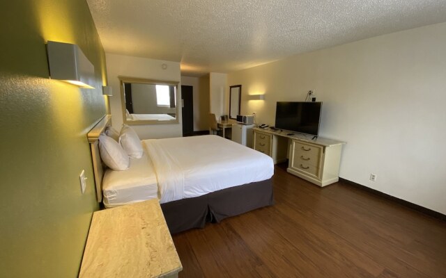 Travelodge Cleveland Willoughby