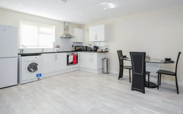 Bedford Hospitalsouth Wing4 Guests3 Bedswifi