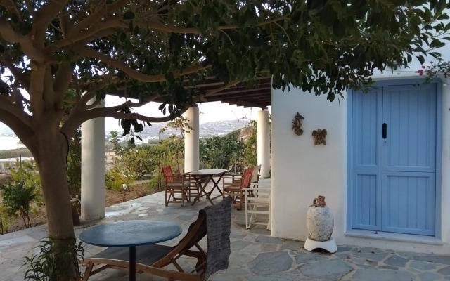 Poseidon Hotel (JNX)