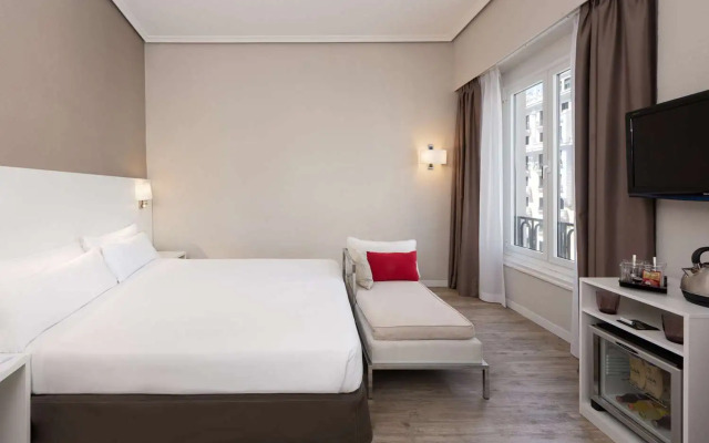 Hotel Madrid Gran Via 25, Affiliated by Meliá