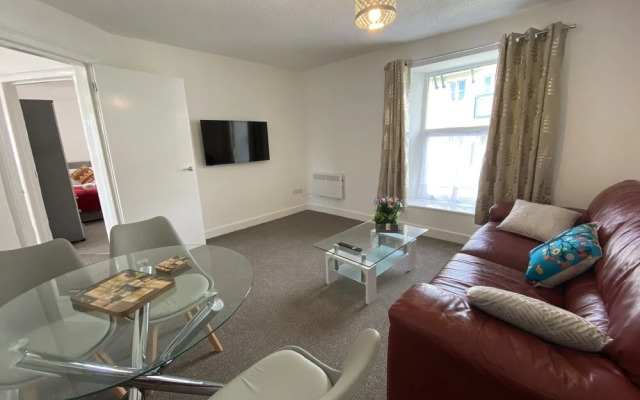 Octagon Apartment 3