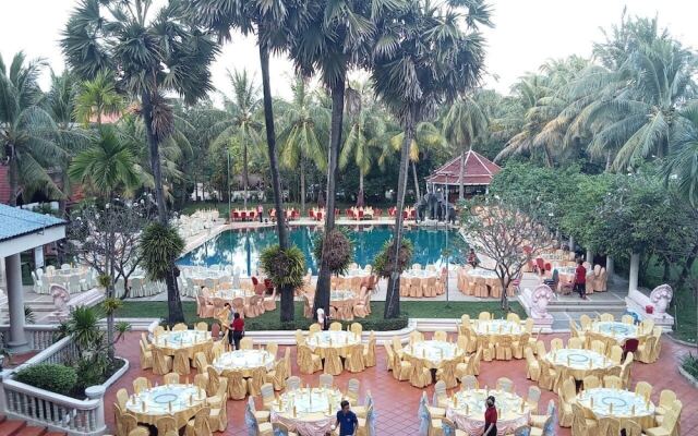 Hengly Mohasambath Hotel & Spa