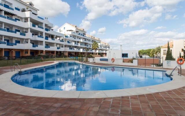 Duquesa Suites Golf and Gardens