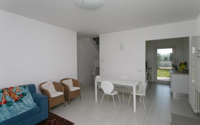 M58 - Marcelli, nuova villetta con giardino