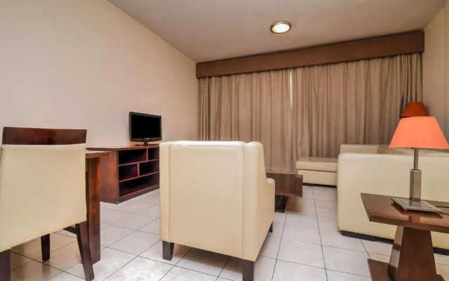 Parkside Suites Hotel Apartment