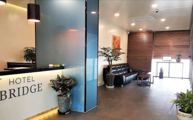 Maru Hotel