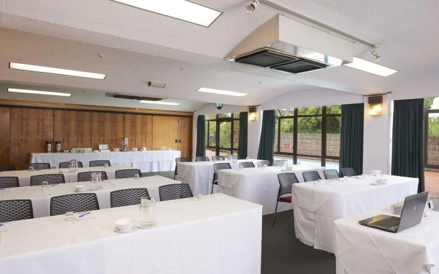 Auckland Rose Park Hotel