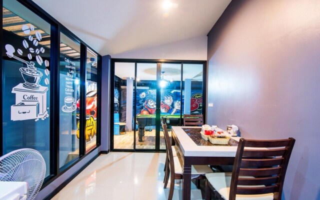 Grand Prix Pool Villa