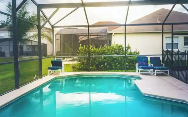 Crescent Lakes Villa