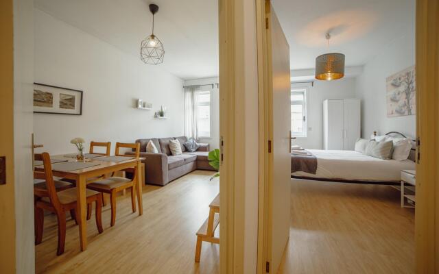 Alegria Flat IN City Center With Elevator