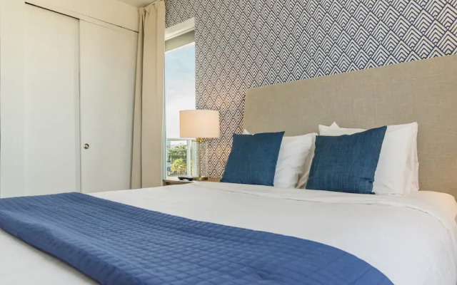 VHC Luxury Apartments 538-203