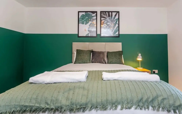 Host Stay Whinney Hill