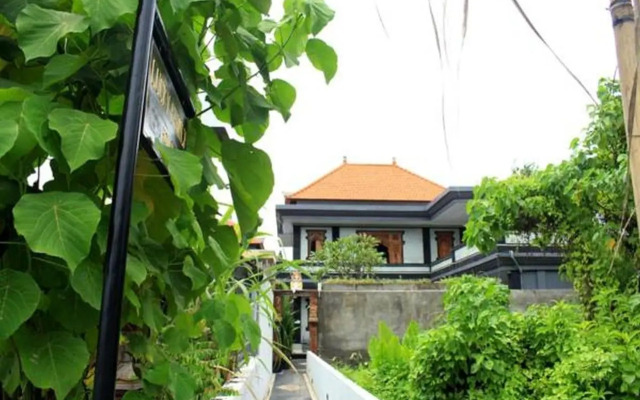 Lucky Family House