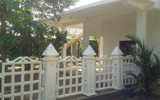 Hotel Dambulla Ritz