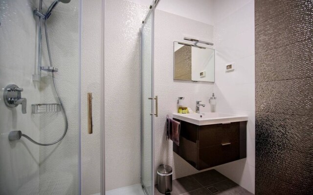 Lovely Luxury 2-bed Apartment in Rovinj