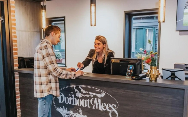 Hotel, Sportsbar & Brasserie Dorhout Mees