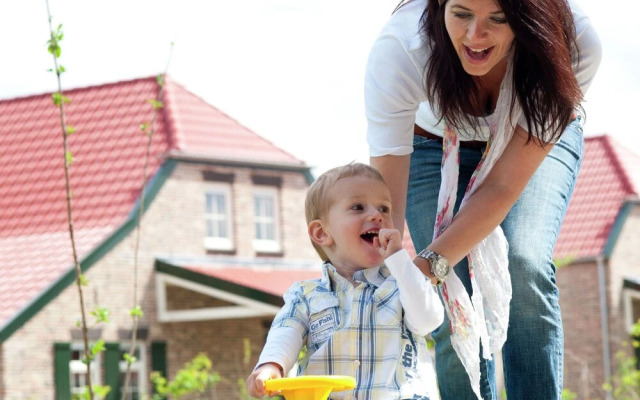 Child-friendly farmhouse villa with PlayStation in Limburg