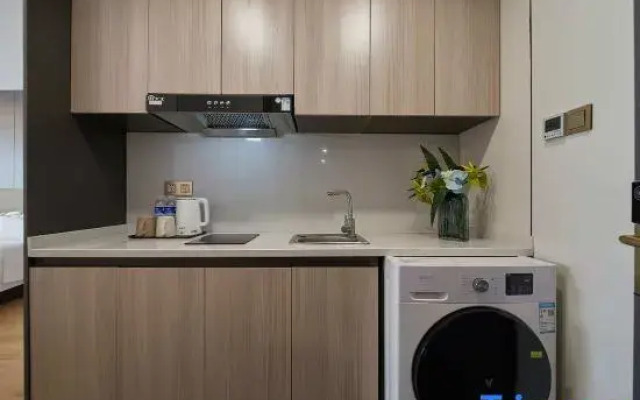 LeChaoSelectedHotel(ShanghaiRailwayStation)